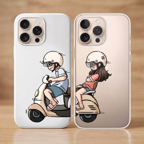 Vespa Motosikletli Komik Çift İllüstrasyonlu İkili Sevgili Telefon Kılıfı Seti